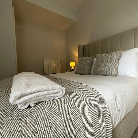 Luxury Apartment Stay Cardiff Exterior foto